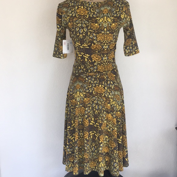 NWT Lularoe Nicole XS with roses - Picture 5 of 8